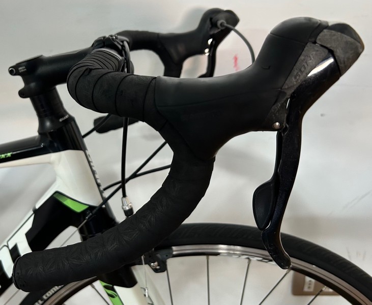 Giant-Defy-Aluxx-2014-S-09