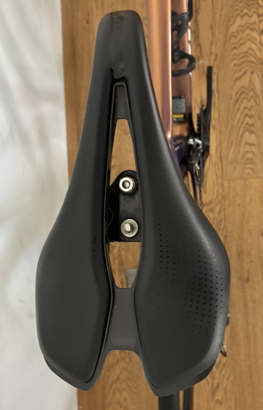 Giant-TCR-Advanced-Pro-2-2025-M-06