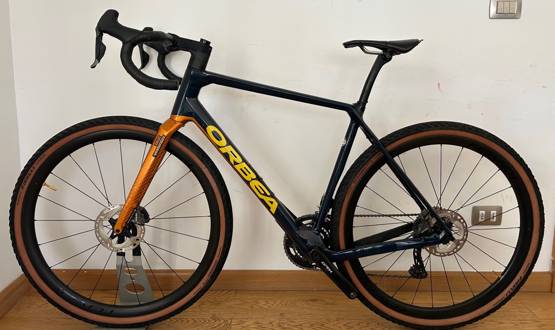 Orca-Orbea-Terra-M20i-Team-2023-L-02