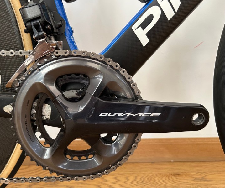 Pinarello-Dogma-F10-Disk-2020-S-04