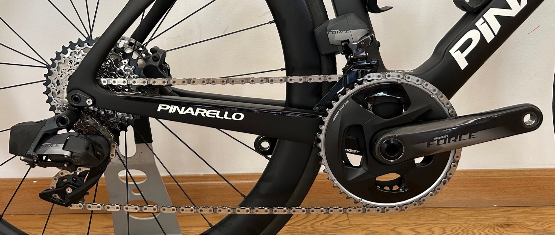 Pinarello-Dogma-F12-2021-54-03