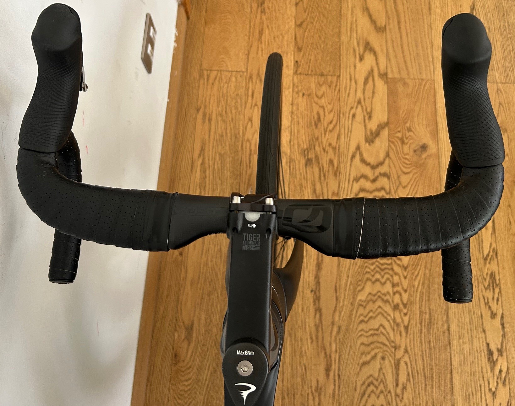 Pinarello-Dogma-F12-2021-54-09