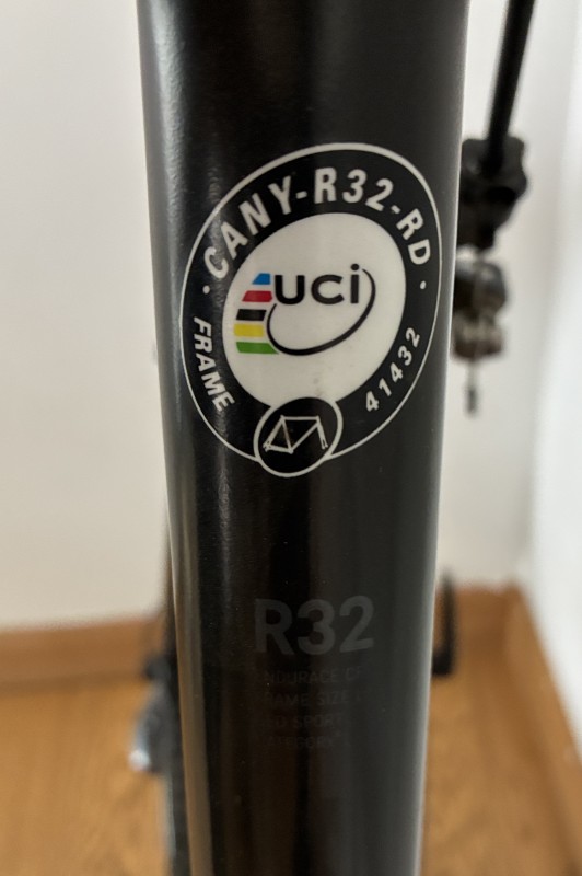 Canyon-Endurance-CF-2019-L-10