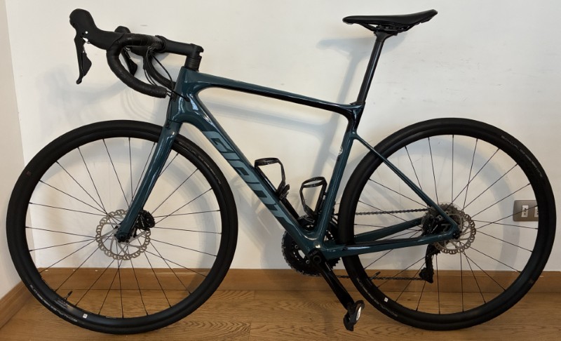 Giant-Defy-2-2022-M-02