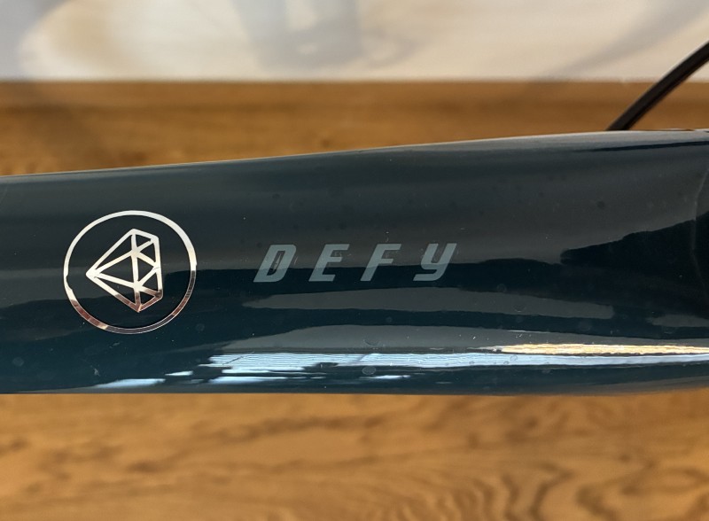 Giant-Defy-2-2022-M-10