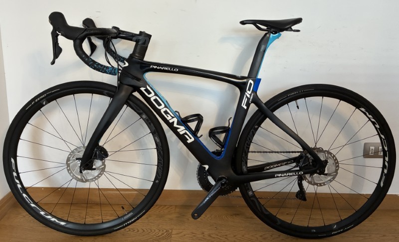 Pinarello-Dogma-F10-Disk-2021-46,5-02