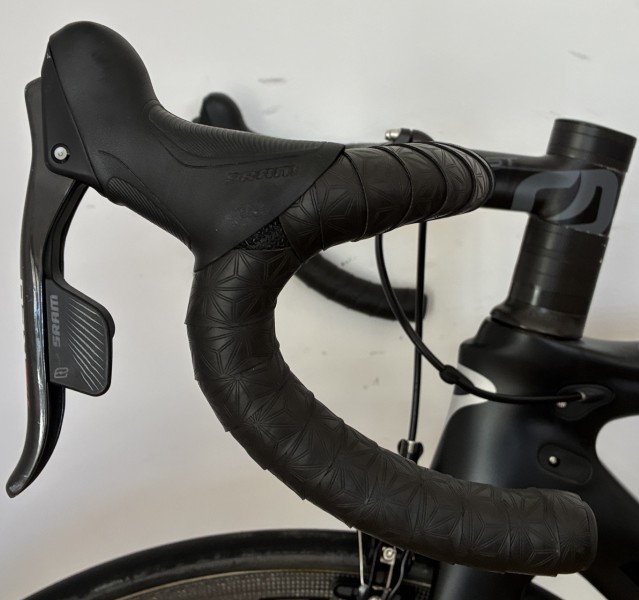 Pinarello-Dogma-F8-2016-51,5-18